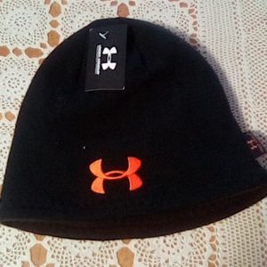 Under armour beanie